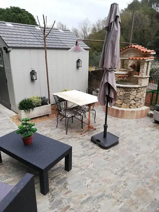 Casa Con Encanto En El Bosque Y A 10 Min De Girona Celrá بيت للعطل